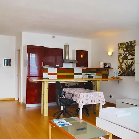 Open Space With Terrace * ארגגנו